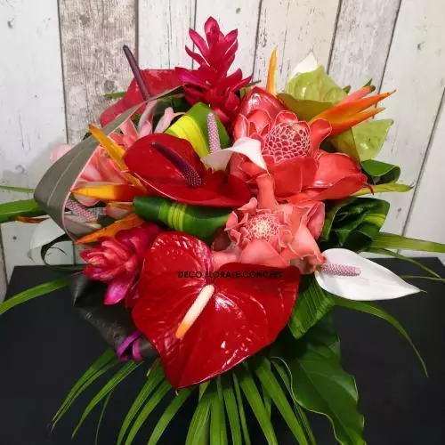 BOUQUET ROND FLEURS TROPICALES